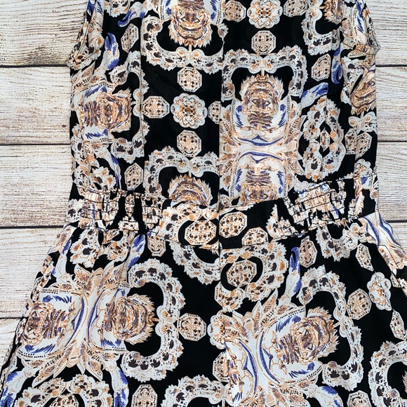 Romper - Picture 7 of 8